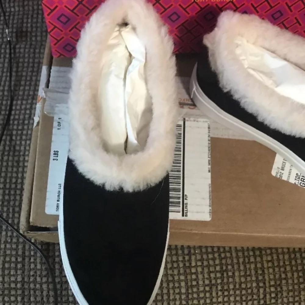 BNIB TORY BURCH SLIP-ONS WITH FUR LINING 6/6.5 😎 - Picture 2 of 8